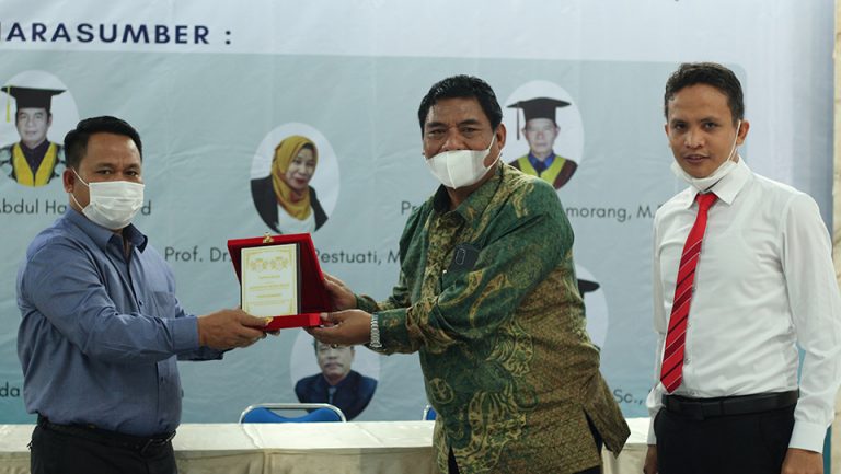 Read more about the article Pelatihan Keterampilan Dasar Teknik Instruksional (PEKERTI) dan Applied Approach (AA)