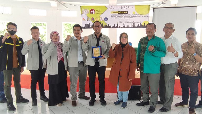 Read more about the article Temu Ramah Mahasiswa Arsitektur Universitas Quality Berastagi Bersama Mahasiswa Arsitektur Se-Sumatra Utara dan IAI SUMUT Serta FGD Kurikulum Prodi Arsitektur