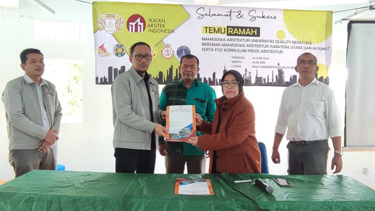 Read more about the article Penandatanganan Memorandum of Understanding (MoU) Universitas Quality Berastagi Dengan Ikatan Arsitektur Indonesia Sumatera Utara  tentang Tri Dharma Perguruan Tinggi